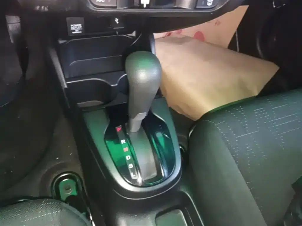 Honda Fit 2016 1.5L LX CVT Comfort — миниатюра 14