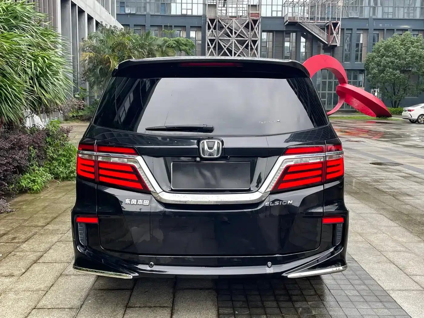 Elysion 2016 2.4L Classic Edition — миниатюра 4