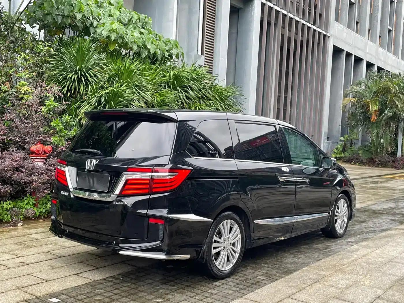 Elysion 2016 2.4L Classic Edition — миниатюра 5