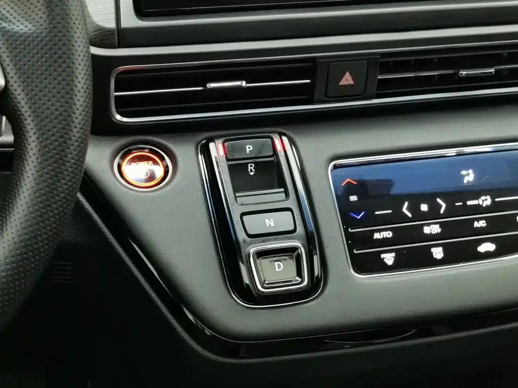 Elysion 2022 2.0L e:HEV Luxury Edition — миниатюра 13