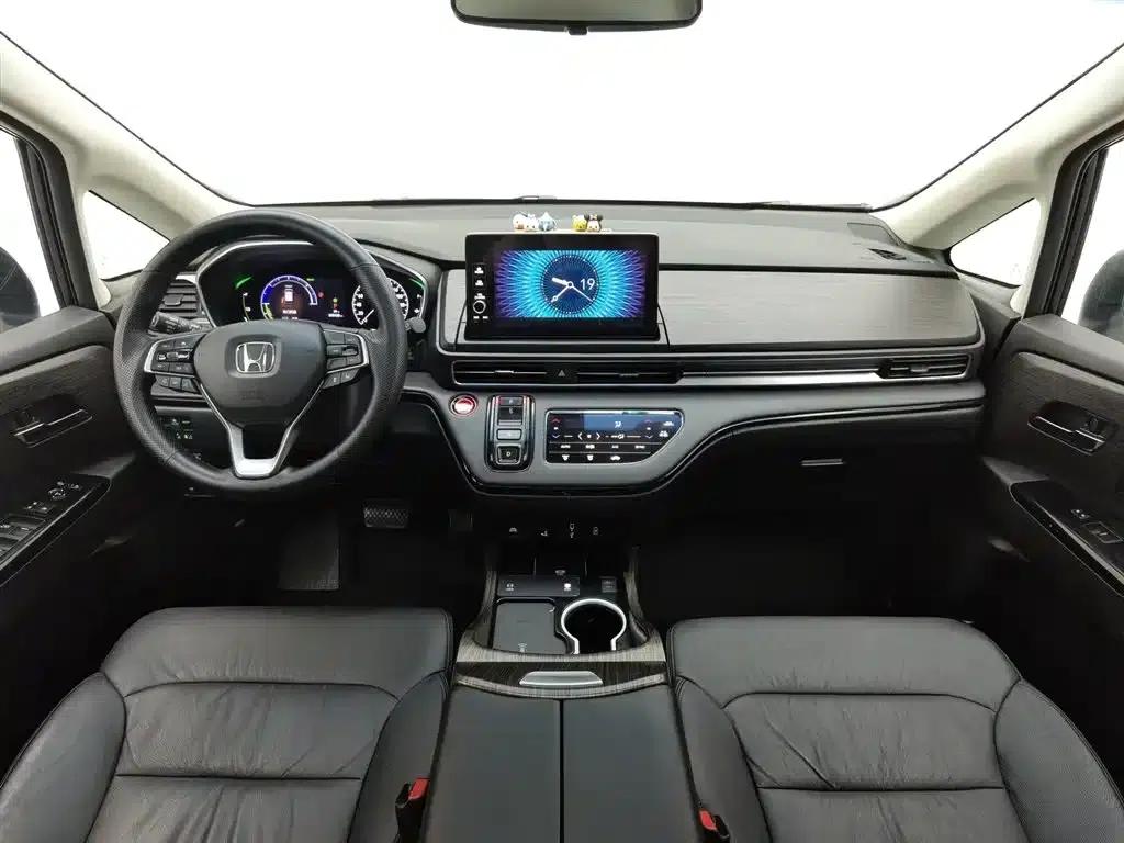 Elysion 2022 2.0L e:HEV Luxury Edition — миниатюра 5