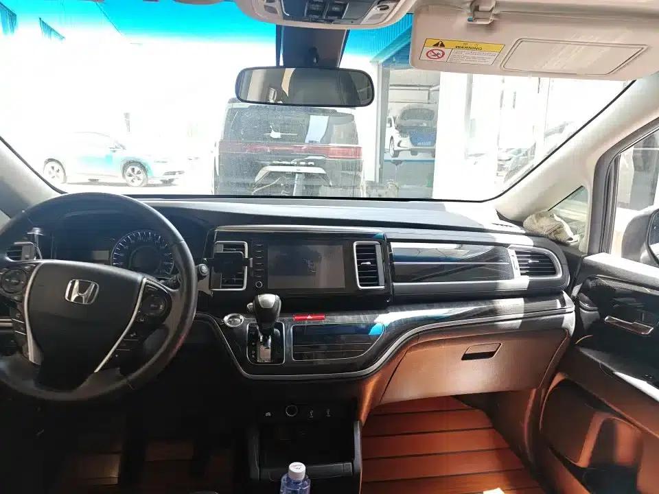 Elysion 2019 2.0L Hybrid Luxury Edition — миниатюра 2