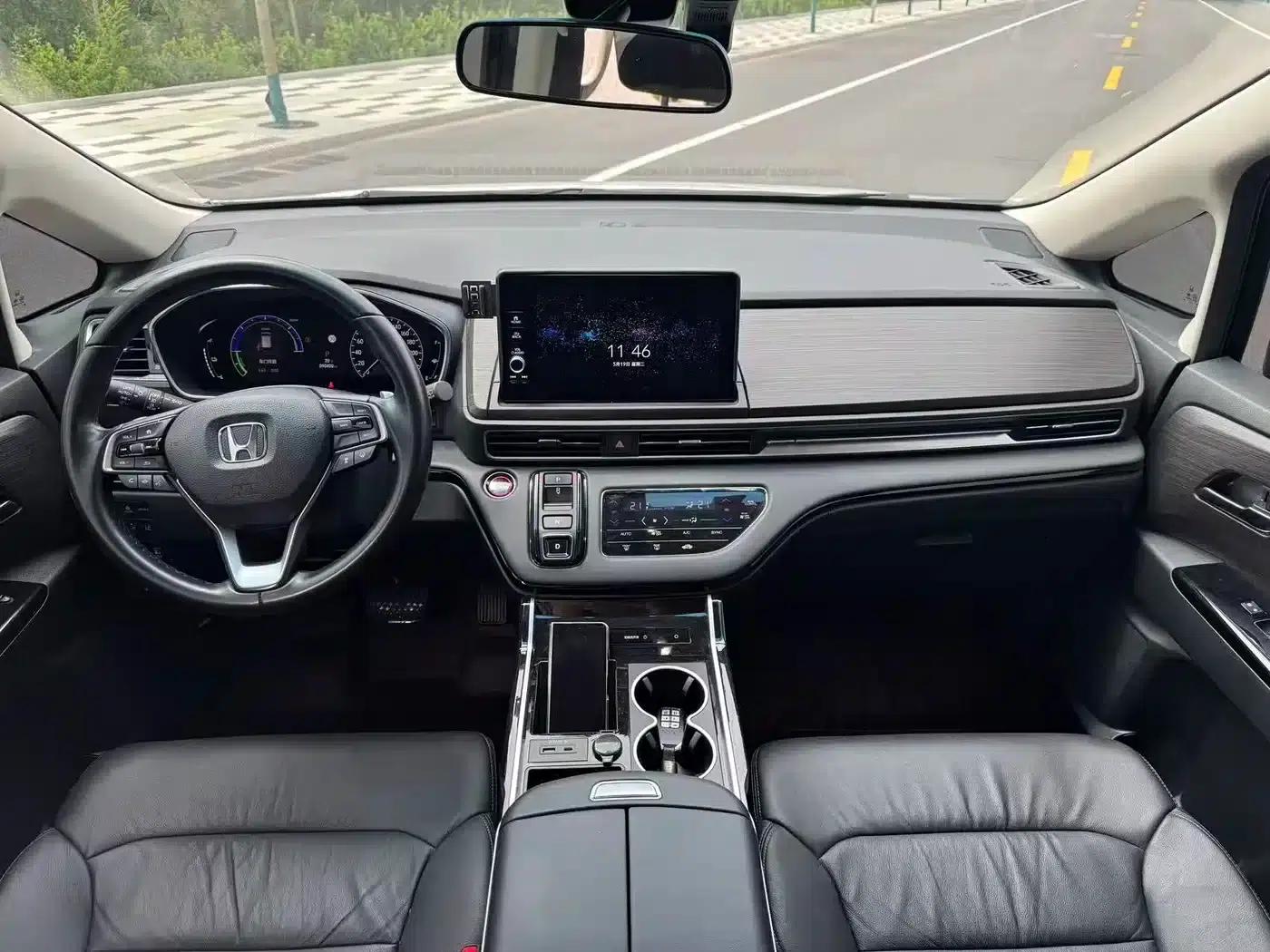 Elysion 2022 2.0L e:HEV Luxury Edition — миниатюра 6