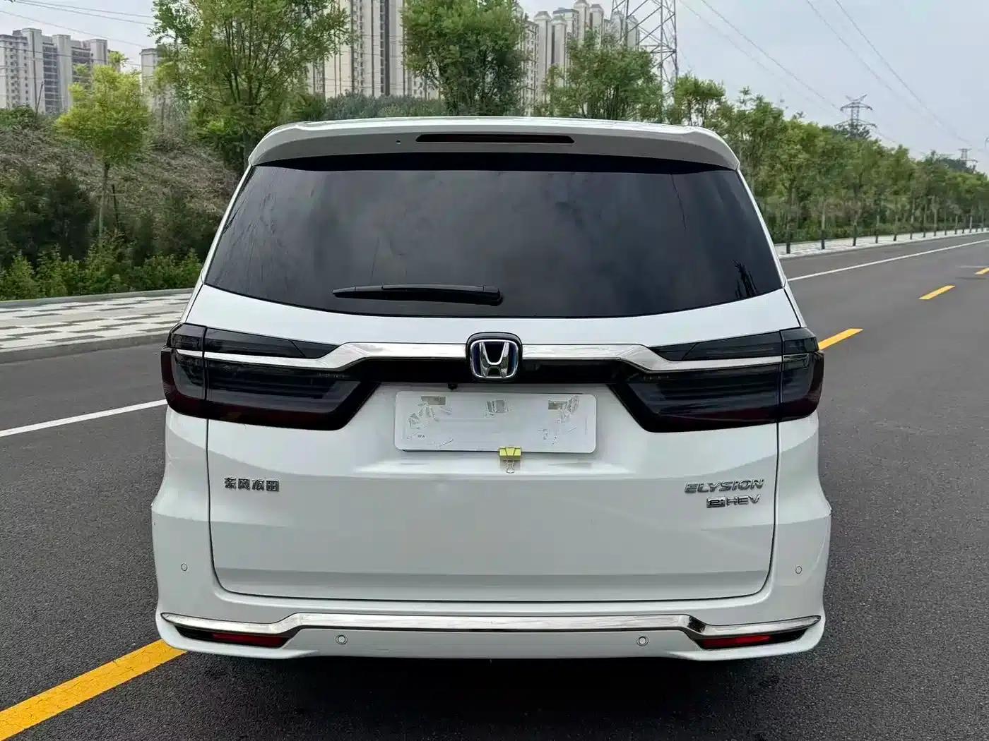 Elysion 2022 2.0L e:HEV Luxury Edition — миниатюра 7