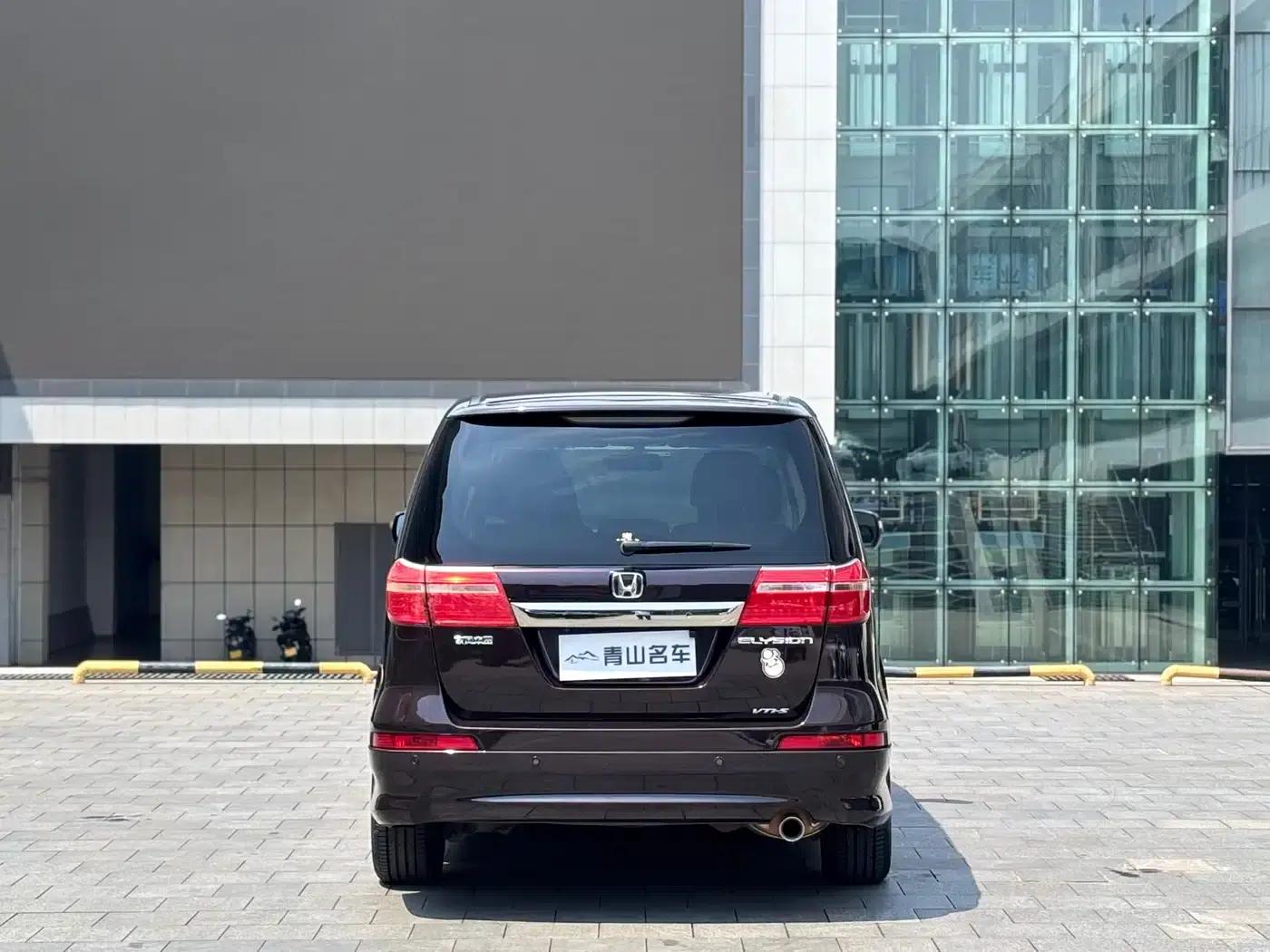 Elysion 2012 2.4L VTi-S Premium Edition — миниатюра 11
