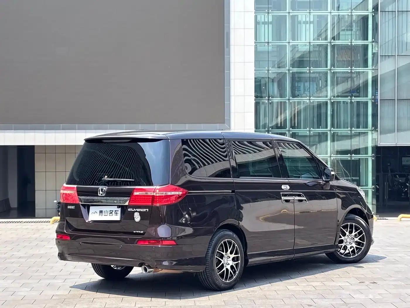Elysion 2012 2.4L VTi-S Premium Edition — миниатюра 15