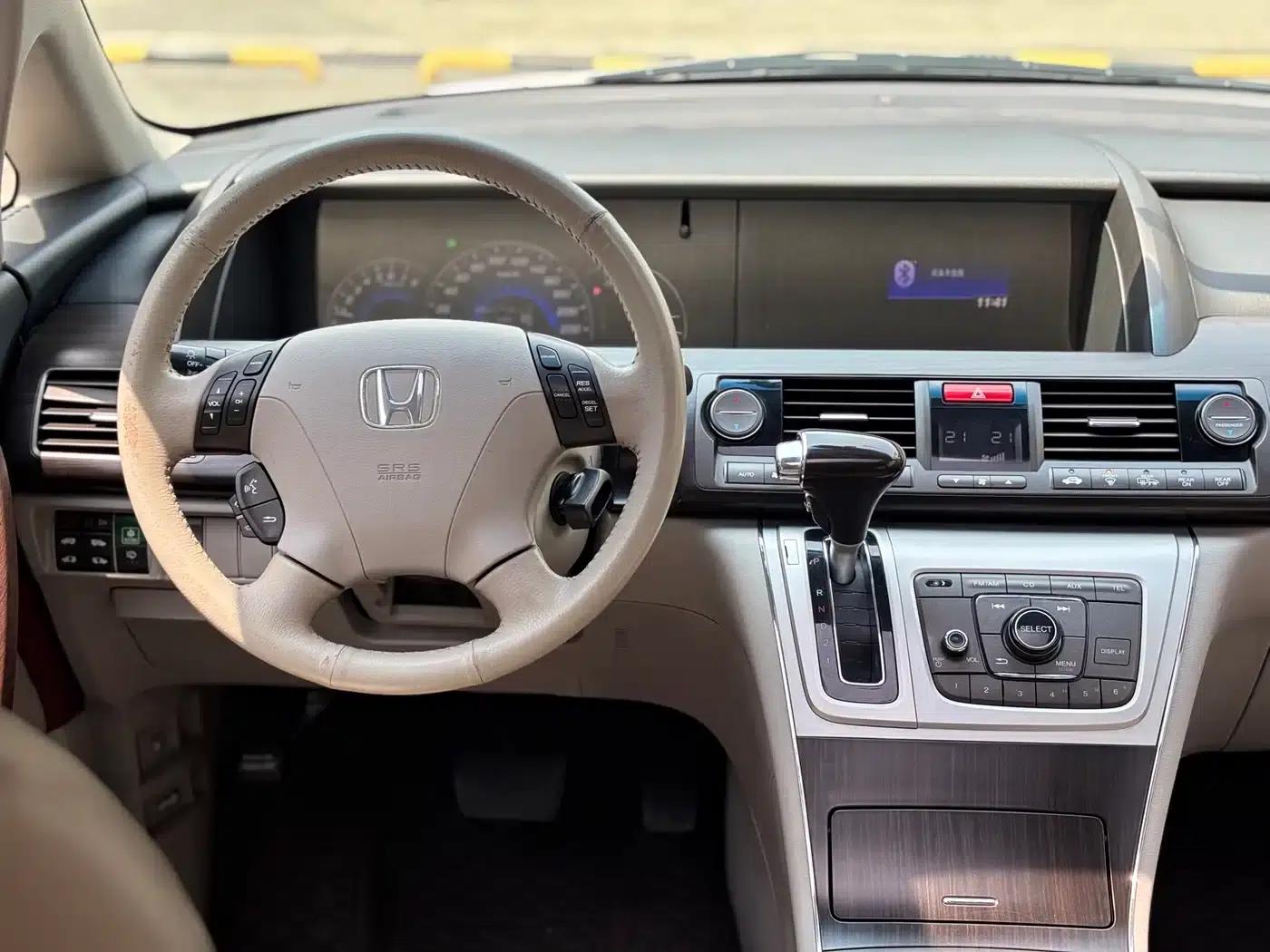 Elysion 2012 2.4L VTi-S Premium Edition — миниатюра 6