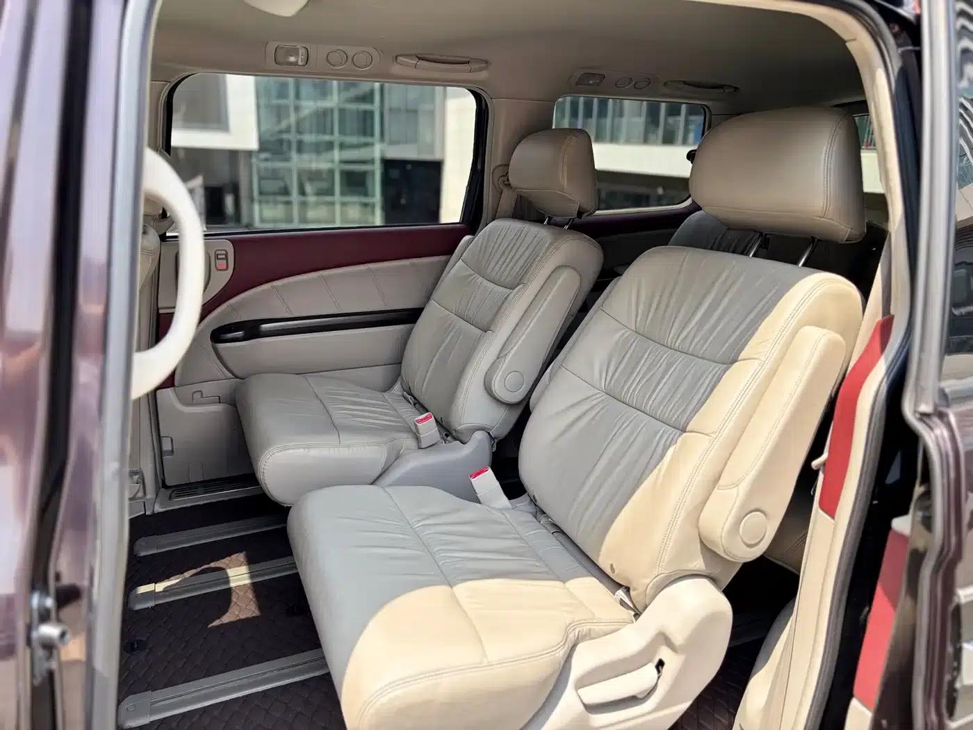 Elysion 2012 2.4L VTi-S Premium Edition — миниатюра 10