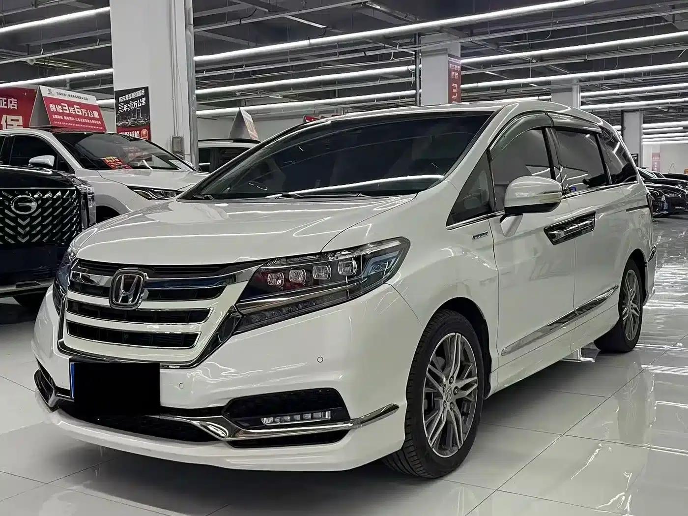Elysion 2019 2.0L Hybrid Supreme Edition — миниатюра 1