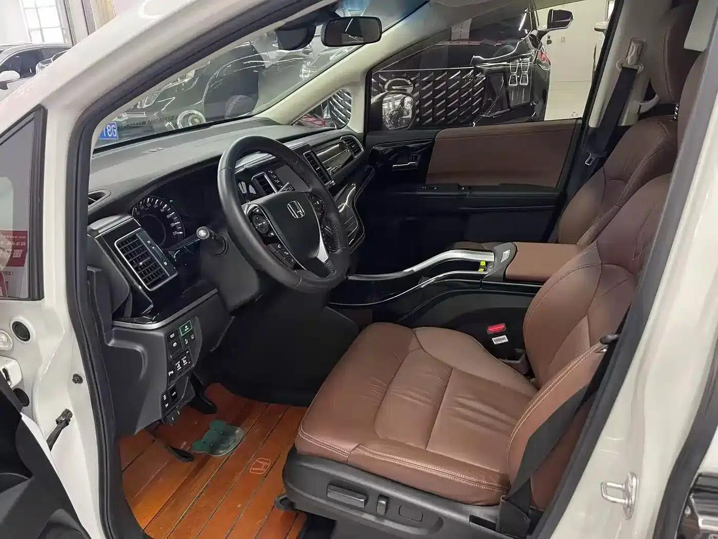 Elysion 2019 2.0L Hybrid Supreme Edition — миниатюра 4