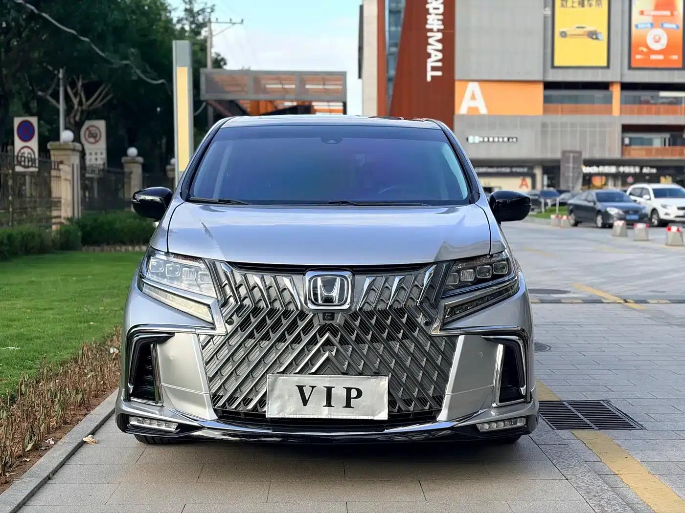Elysion 2019 2.0L Hybrid Supreme Edition — миниатюра 2