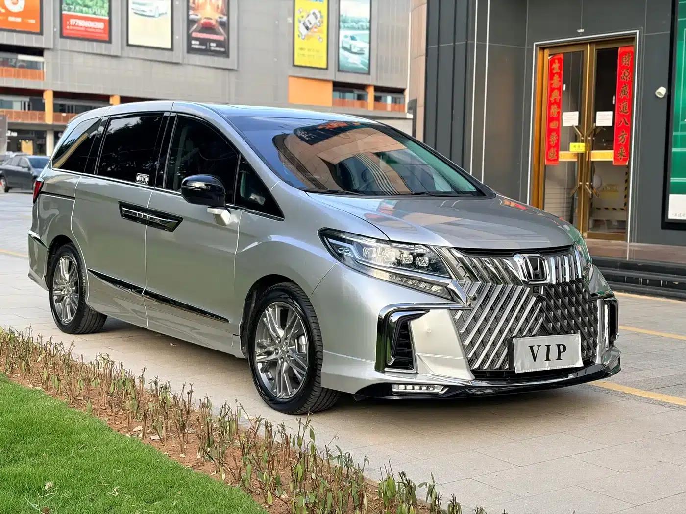 Elysion 2019 2.0L Hybrid Supreme Edition — миниатюра 3