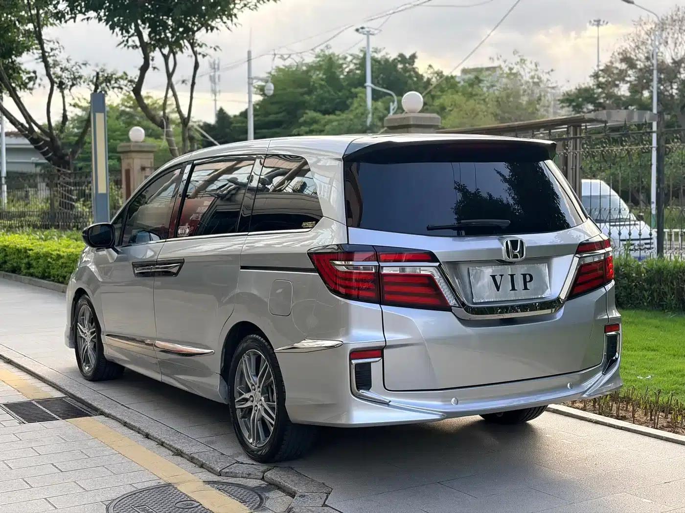 Elysion 2019 2.0L Hybrid Supreme Edition — миниатюра 5