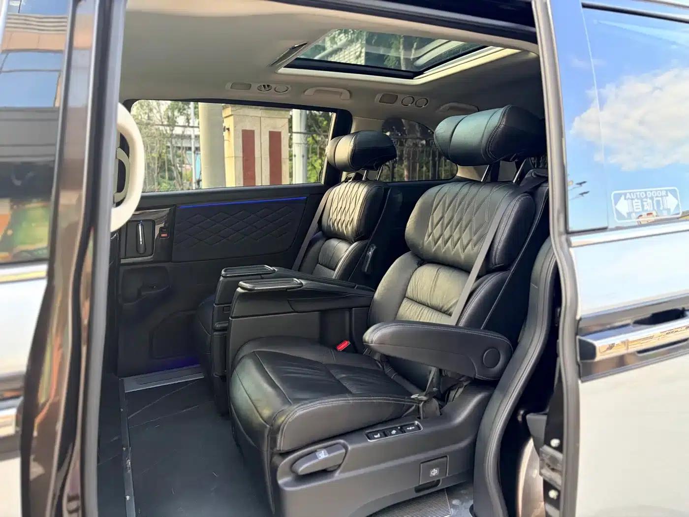 Elysion 2019 2.0L Hybrid Supreme Edition — миниатюра 9