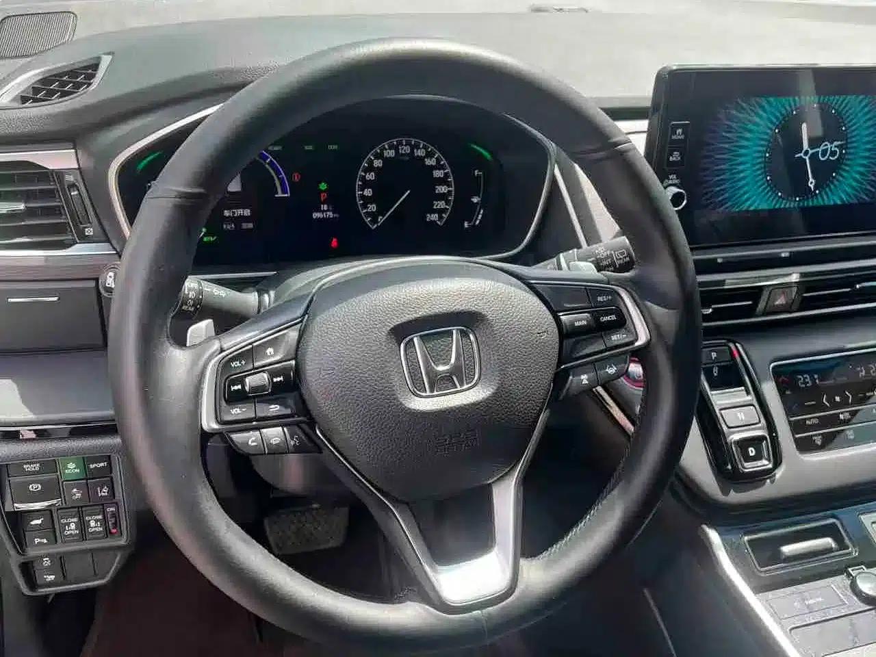 Elysion 2022 2.0L e:HEV Luxury Edition — миниатюра 13
