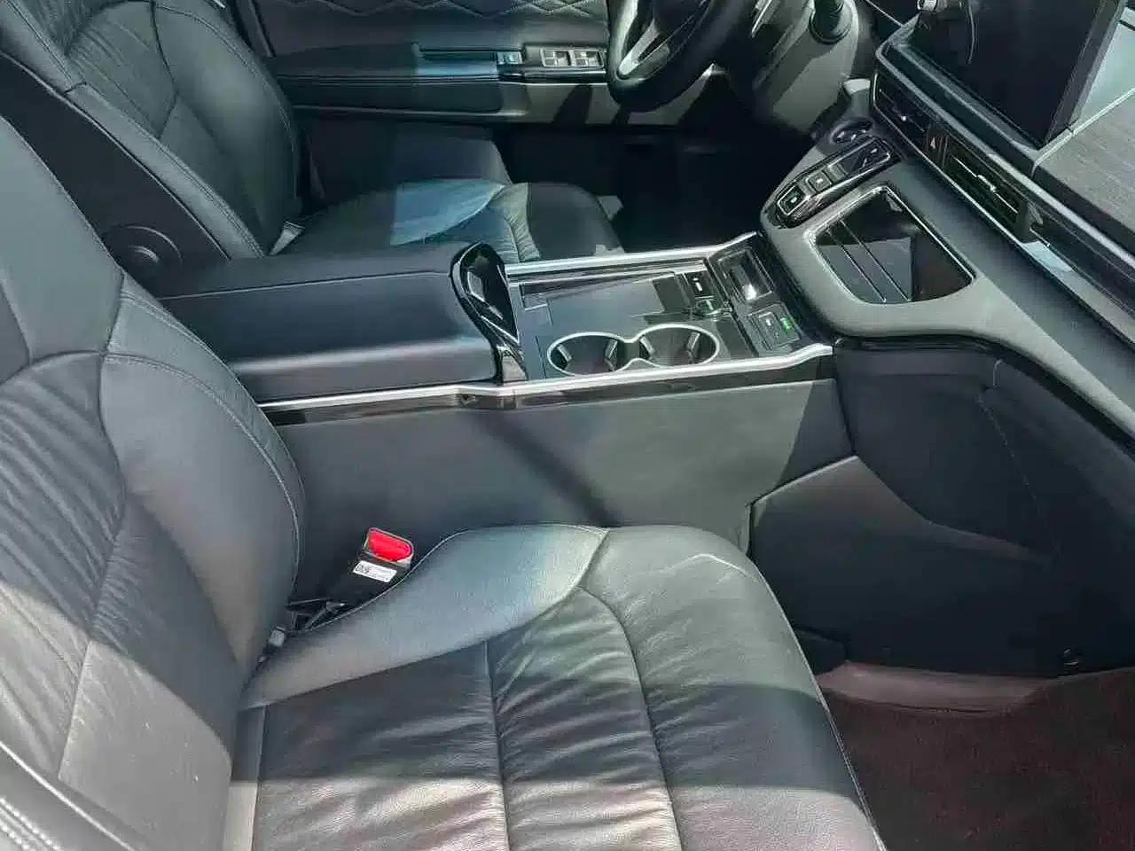 Elysion 2022 2.0L e:HEV Luxury Edition — миниатюра 9