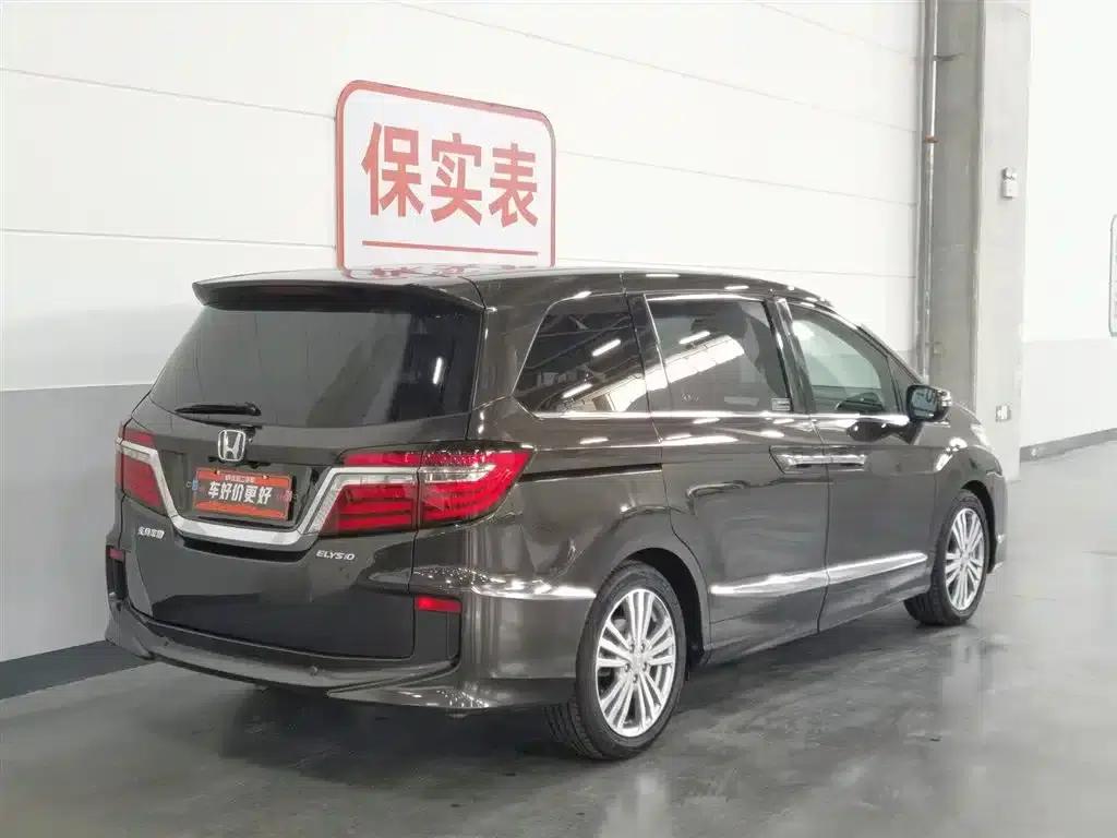 Elysion 2016 2.4L Supreme Edition — миниатюра 2