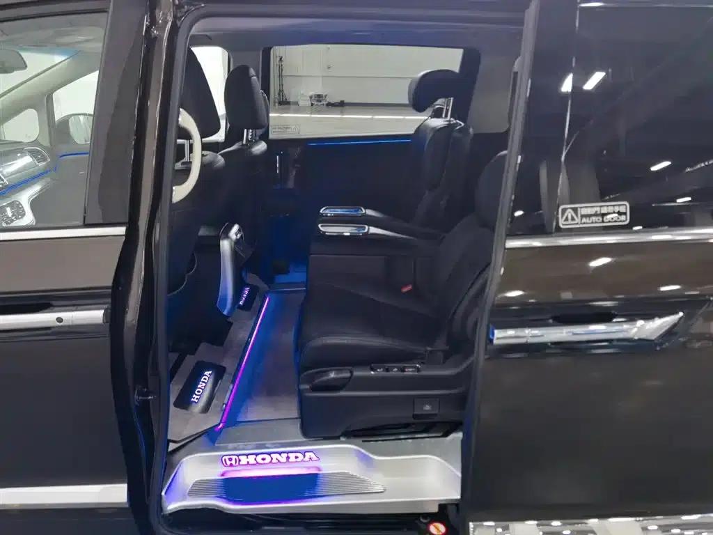 Elysion 2016 2.4L Supreme Edition — миниатюра 15