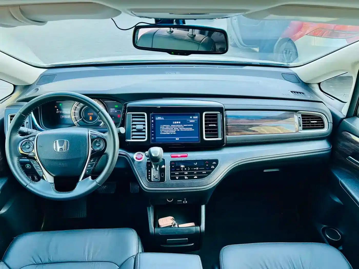 Elysion 2016 2.4L Luxury Edition — миниатюра 7