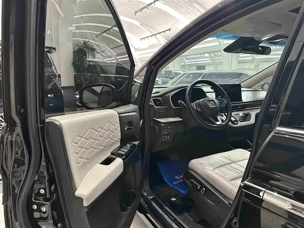 Elysion 2024 2.0L e:HEV Luxury Edition — миниатюра 5