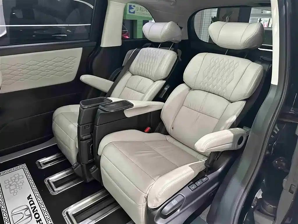 Elysion 2024 2.0L e:HEV Luxury Edition — миниатюра 10