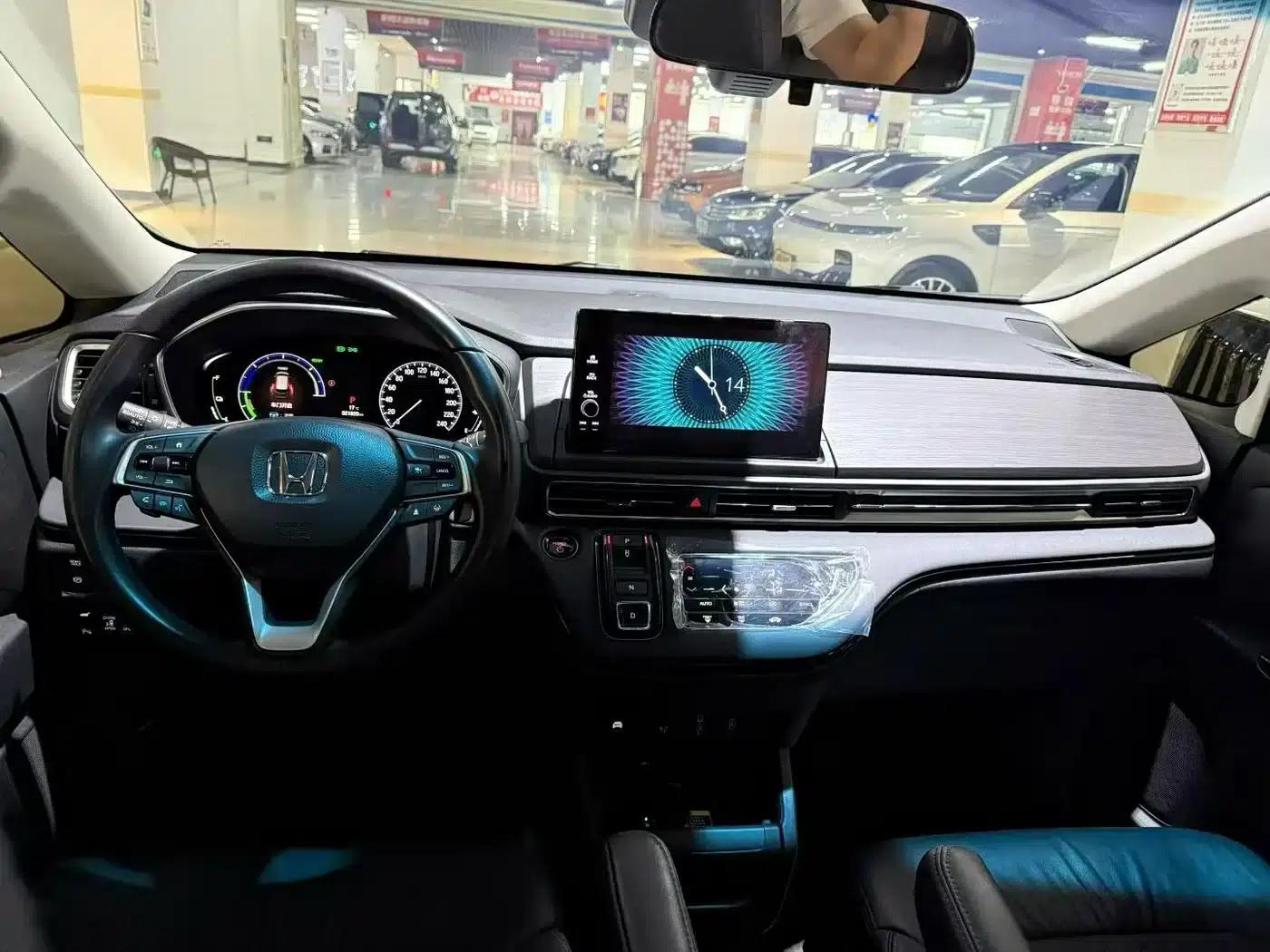 Elysion 2024 2.0L e:HEV Luxury Edition — миниатюра 4