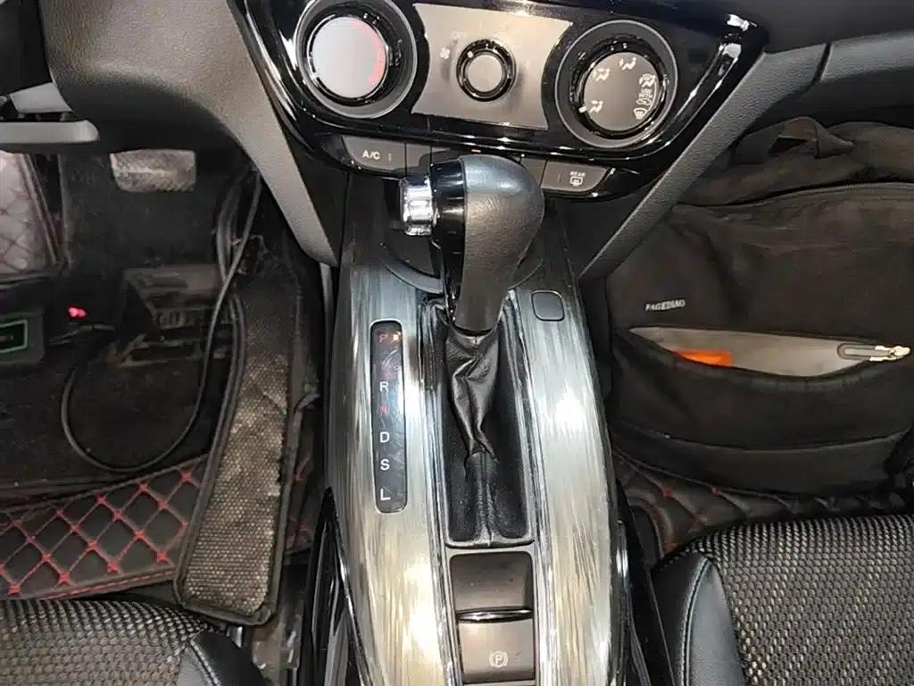 Honda XR-V 2015 1.8L EXi CVT Comfort Edition — миниатюра 14