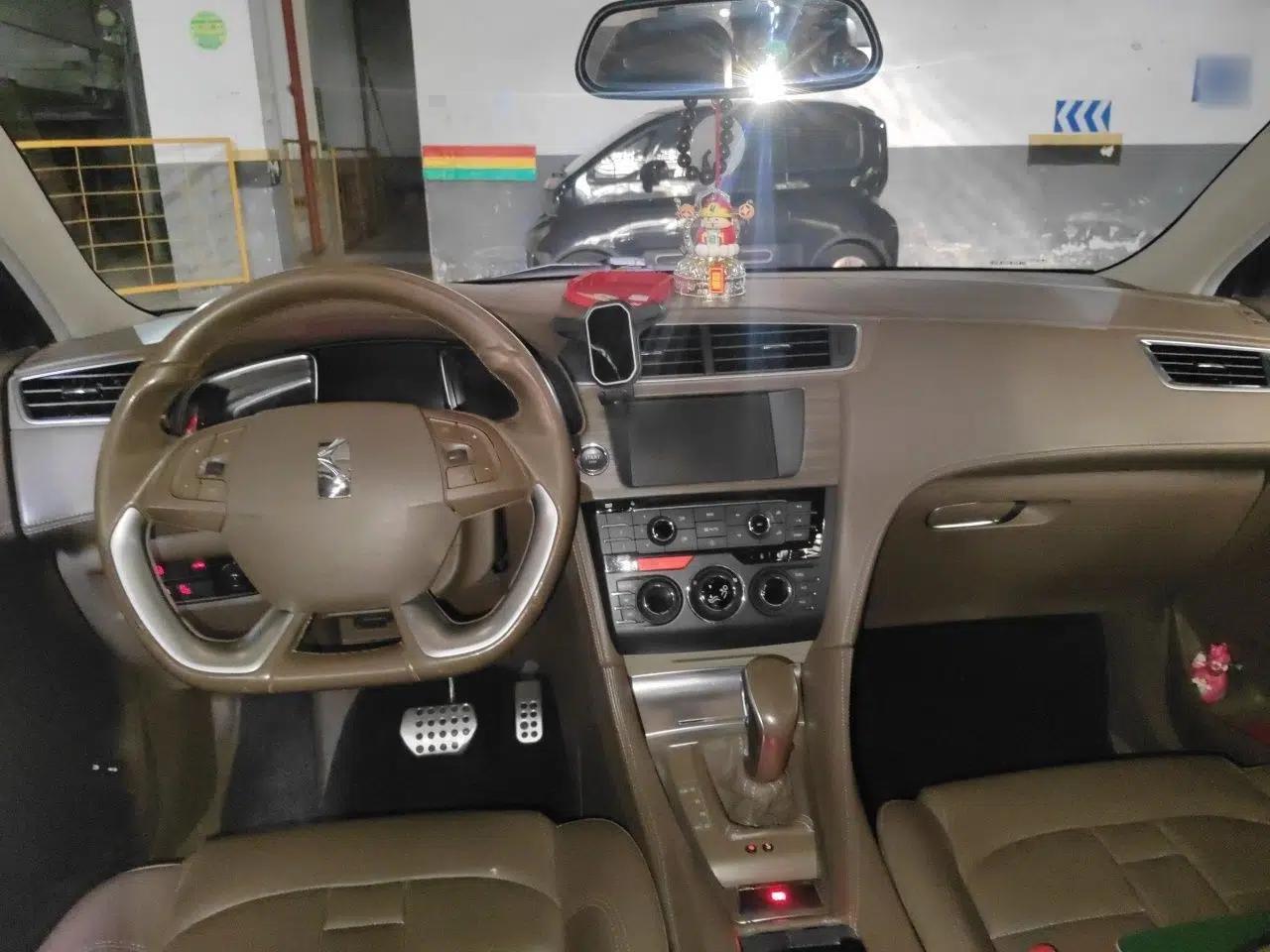 DS 5LS 2014 1.6T Prestige Edition THP200 — миниатюра 10