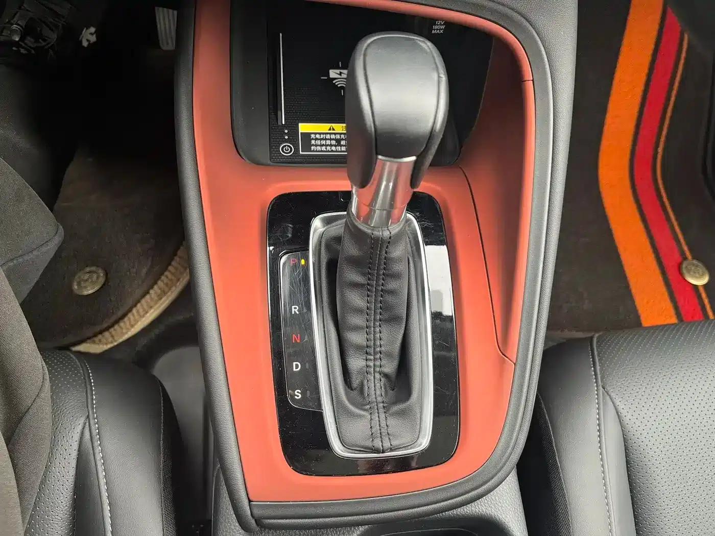Vezel 2023 1.5L CVT Luxury Edition — миниатюра 11