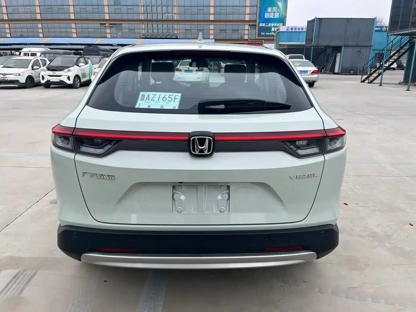 Vezel 2023 1.5L CVT Luxury Edition — миниатюра 14