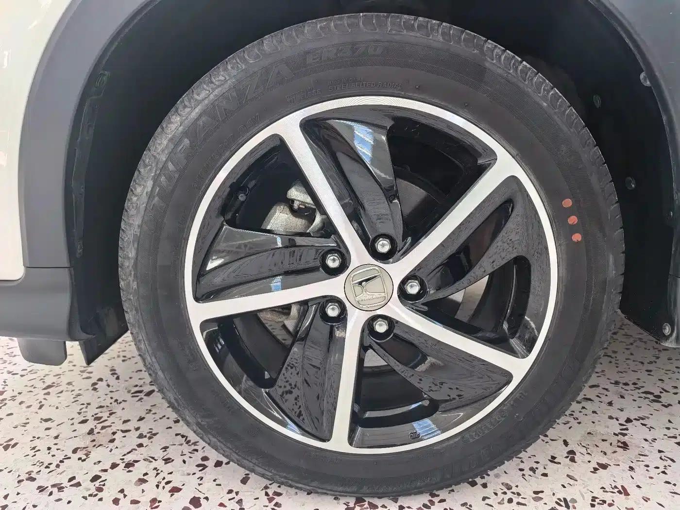 Vezel 2022 1.5L CVT Phantom Night Pioneer Edition — миниатюра 17
