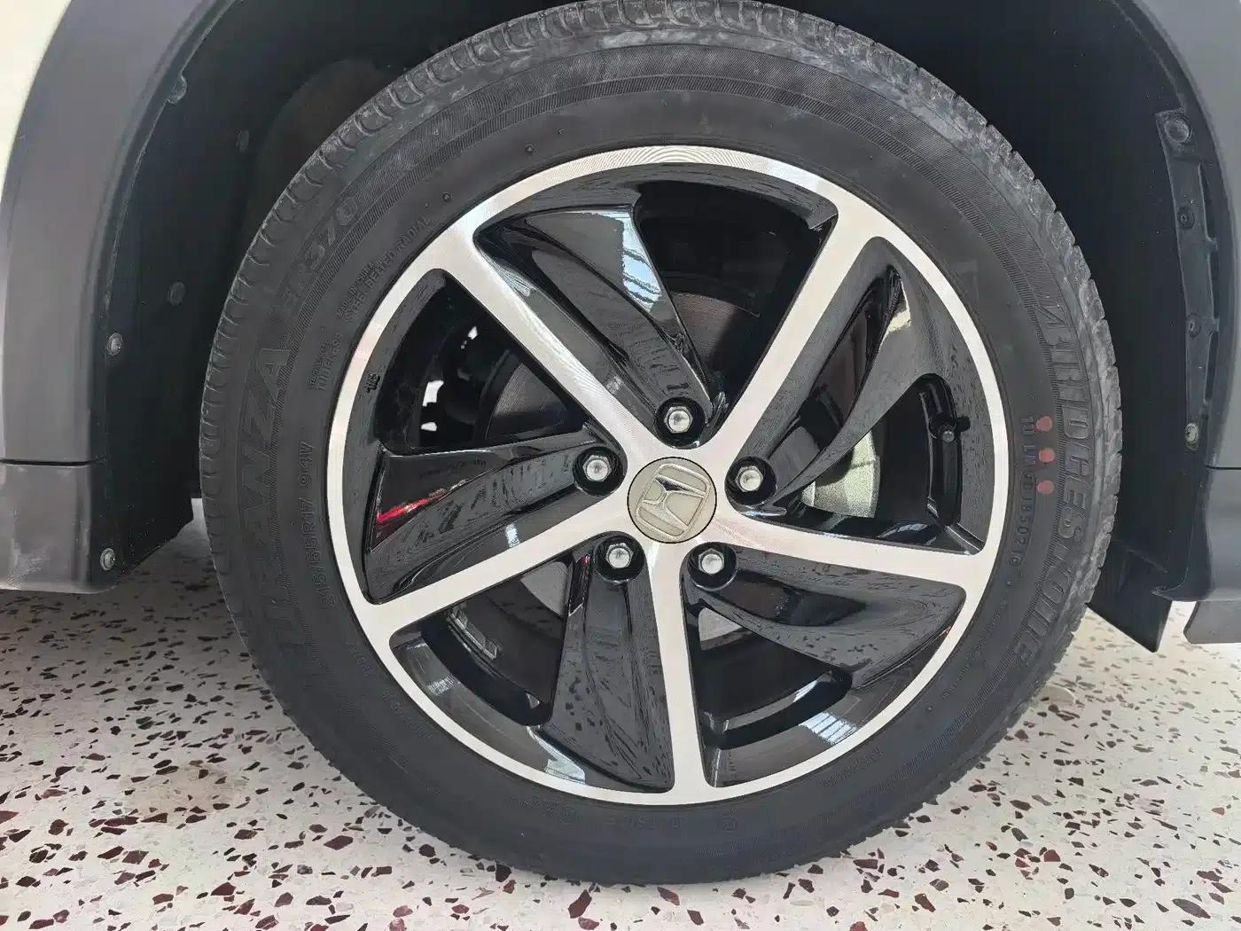 Vezel 2022 1.5L CVT Phantom Night Pioneer Edition — миниатюра 20