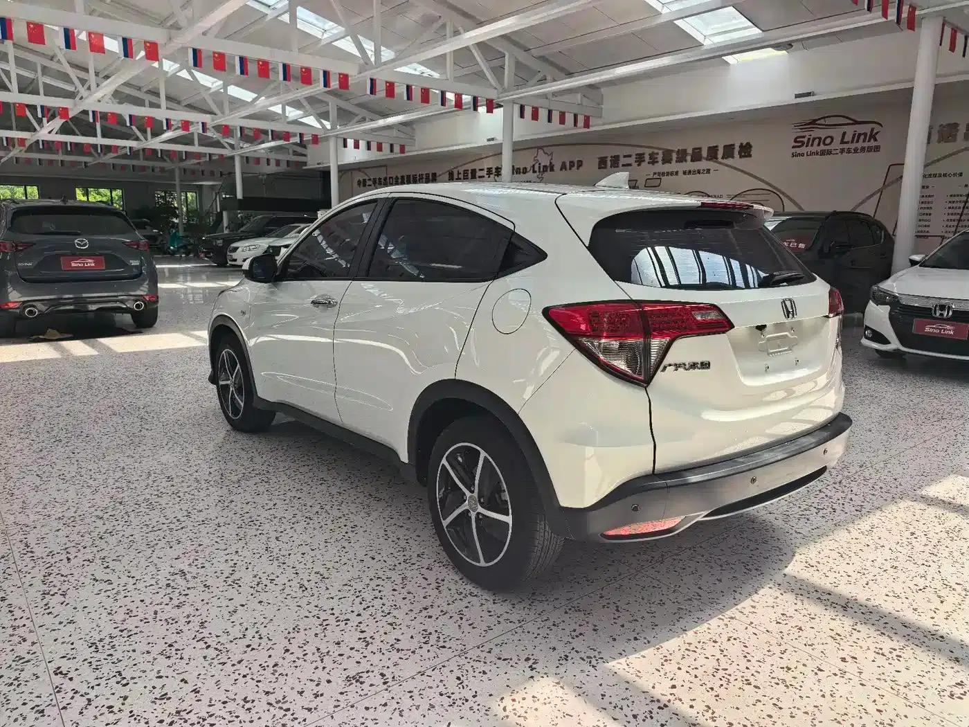 Vezel 2022 1.5L CVT Phantom Night Pioneer Edition — миниатюра 5