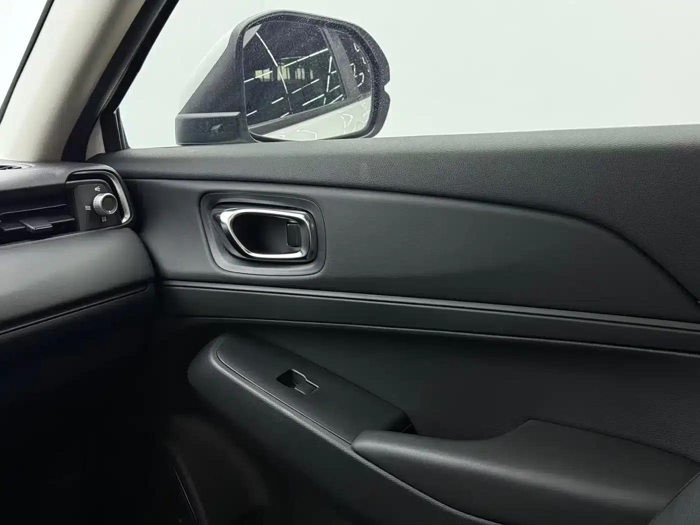 Vezel 2023 1.5L CVT Elite Edition — миниатюра 15