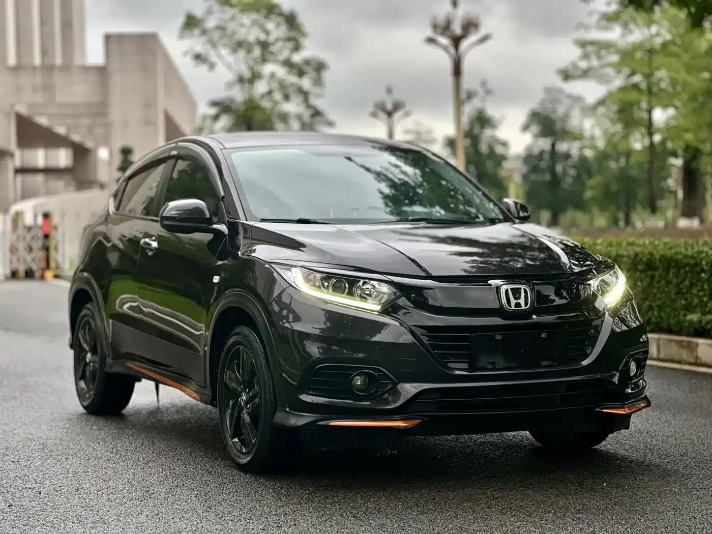 Vezel 2022 1.5L CVT Phantom Night Pioneer Edition — миниатюра 3