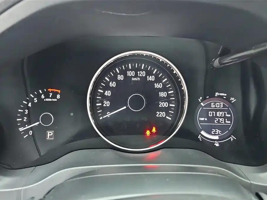 Vezel 2020 1.5L CVT Elite Edition — миниатюра 14