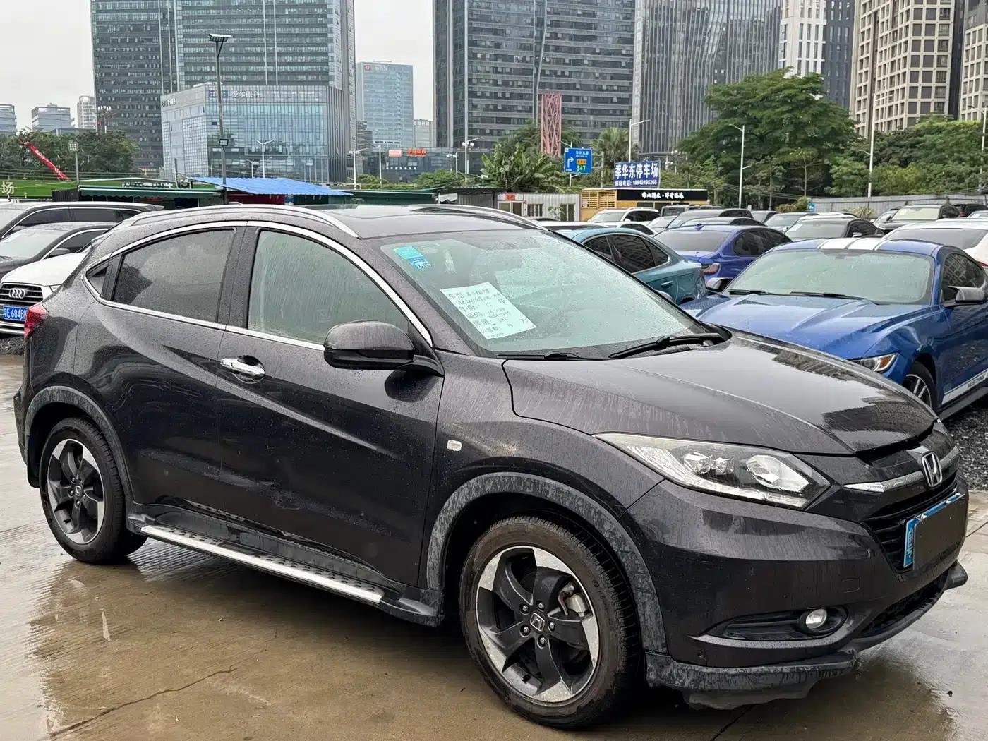 Vezel 2017 1.8L CVT 2WD Pioneer Edition — миниатюра 5