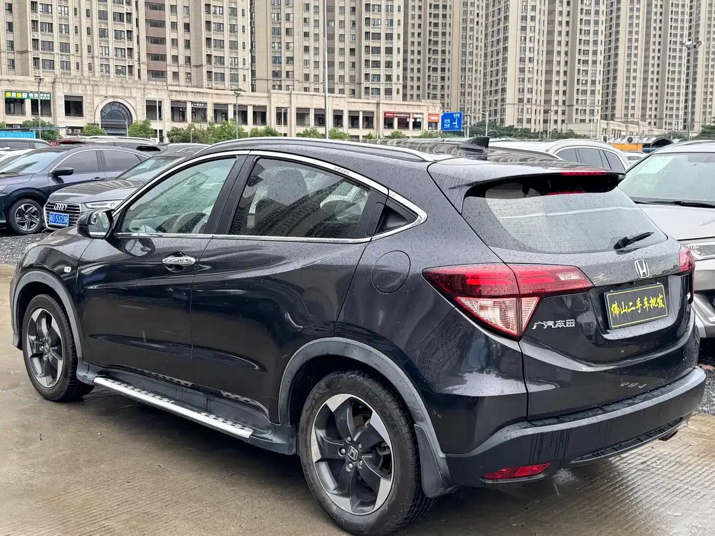 Vezel 2017 1.8L CVT 2WD Pioneer Edition — миниатюра 7