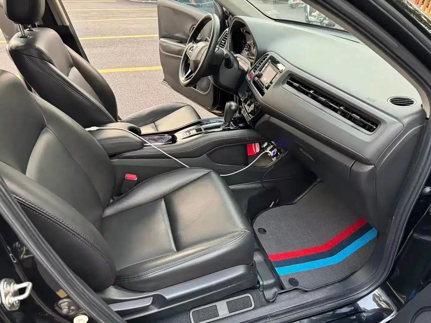 Vezel 2017 1.8L CVT 2WD Pioneer Edition — миниатюра 6