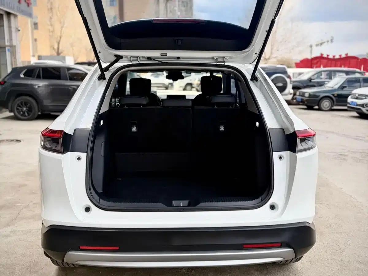 Vezel 2023 1.5L CVT Tech Edition — миниатюра 14