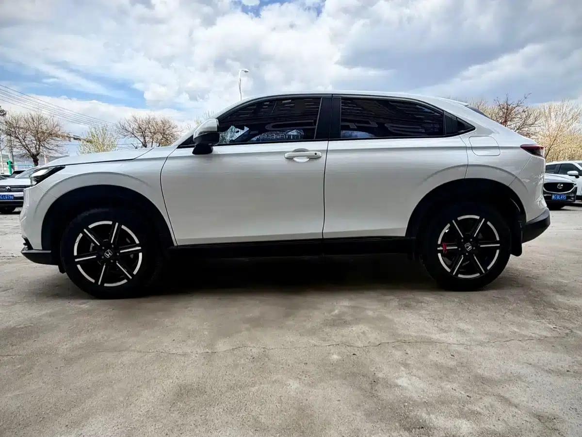 Vezel 2023 1.5L CVT Tech Edition — миниатюра 8