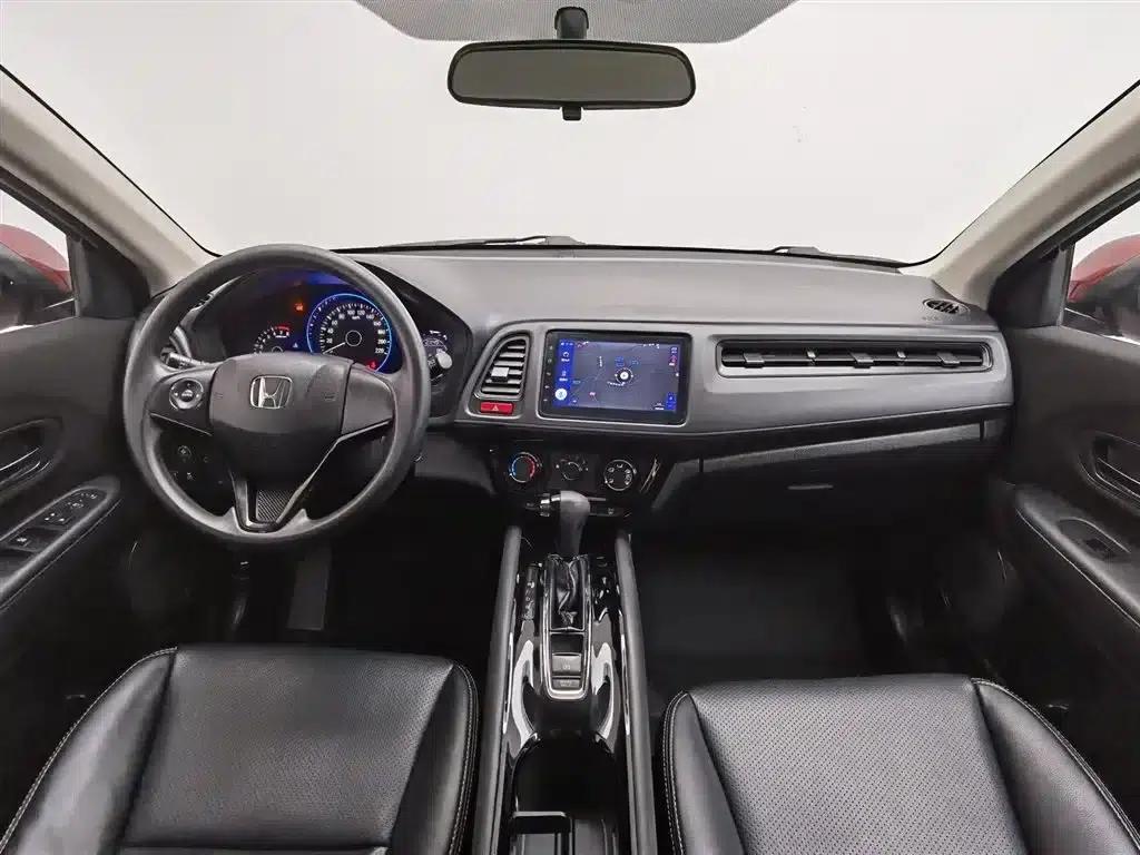 Vezel 2015 1.5L CVT 2WD Comfort Model — миниатюра 5