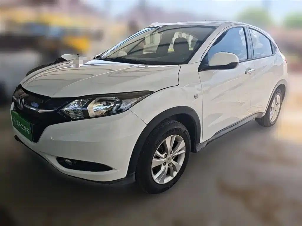 Vezel 2017 1.5L CVT 2WD Comfort Model — миниатюра 2