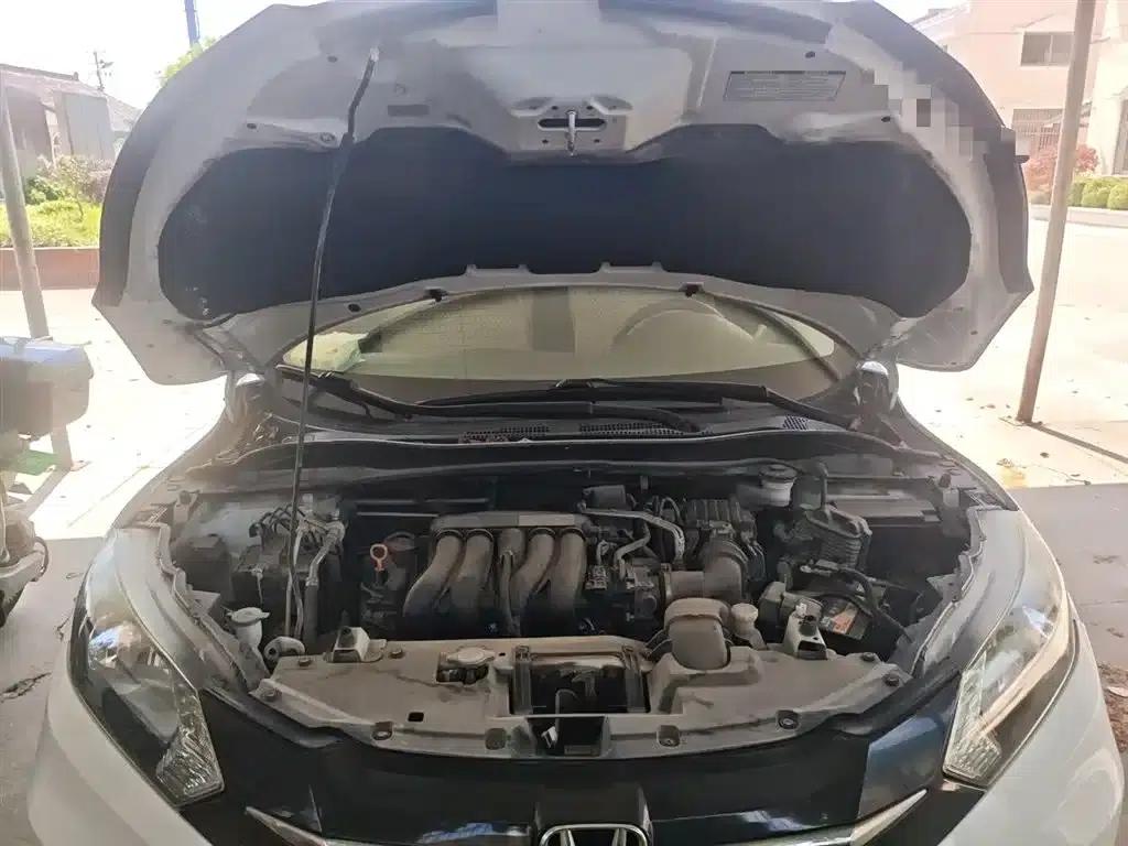 Vezel 2017 1.5L CVT 2WD Comfort Model — миниатюра 11
