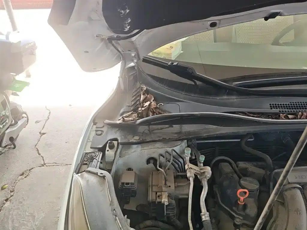 Vezel 2017 1.5L CVT 2WD Comfort Model — миниатюра 21