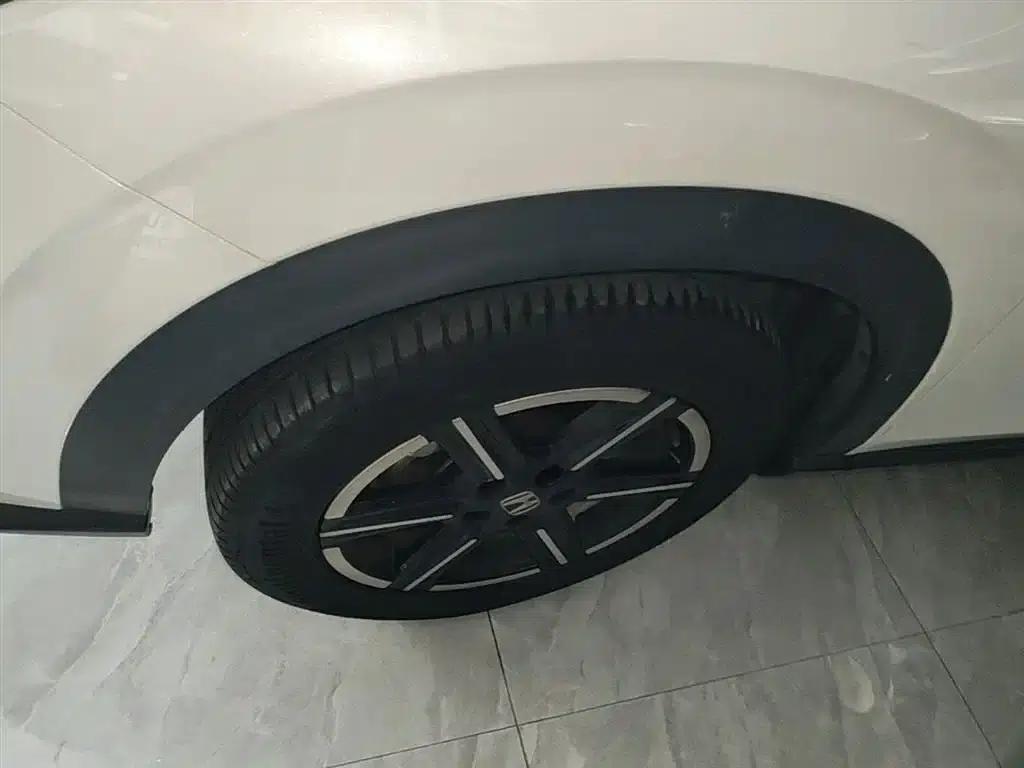 Vezel 2023 1.5L CVT Elite Edition — миниатюра 25