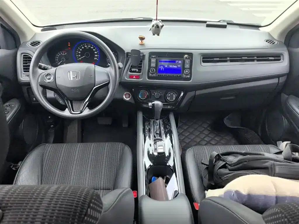 Vezel 2017 1.8L CVT 2WD Pioneer Edition — миниатюра 13