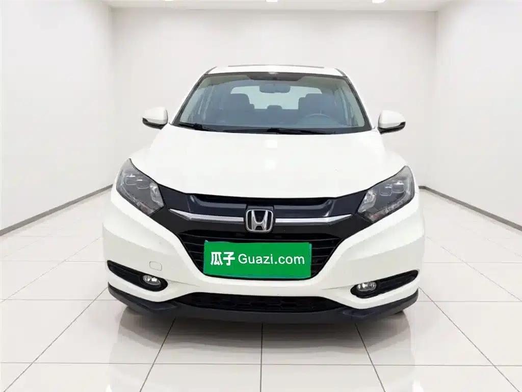 Vezel 2017 1.8L CVT 2WD Pioneer Edition — миниатюра 24