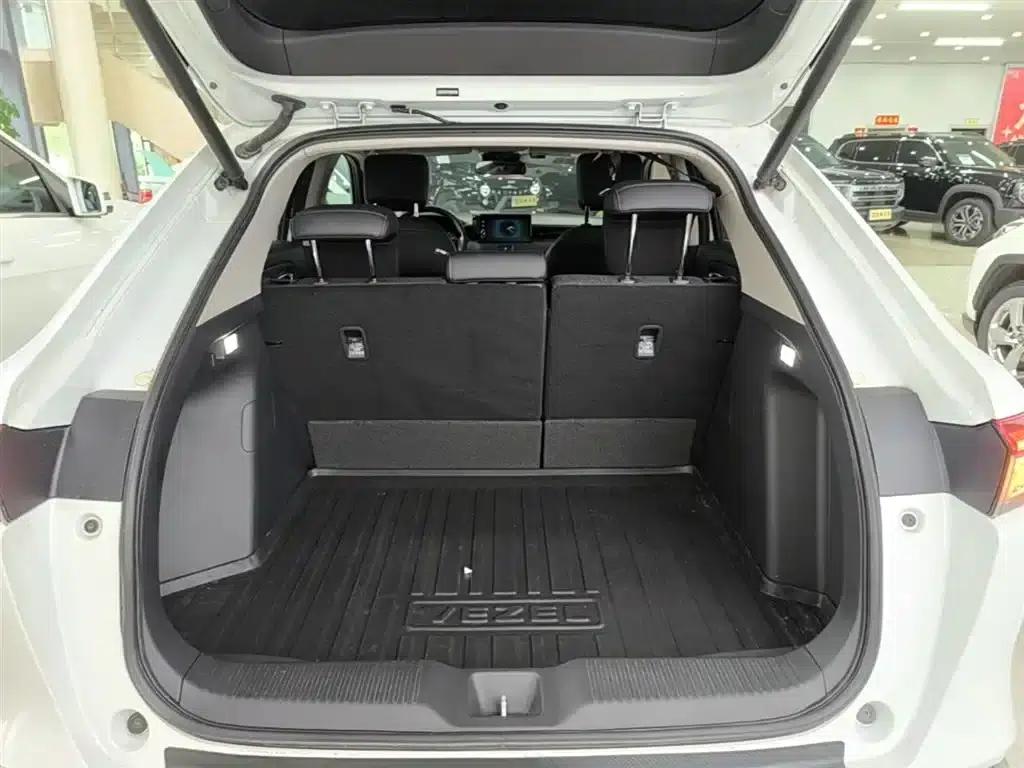 Vezel 2023 1.5L CVT Tech Edition — миниатюра 19