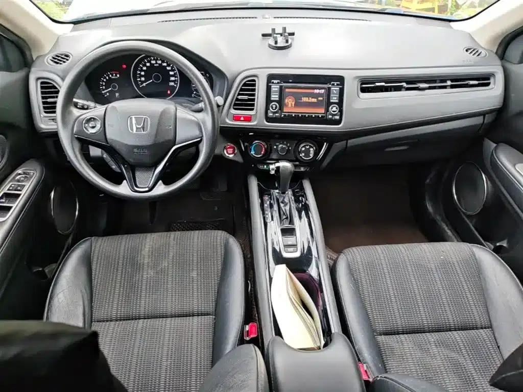 Vezel 2017 1.8L CVT 2WD Pioneer Edition — миниатюра 16
